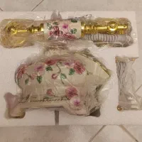 تلفن مدل قدیمی نقش برجسته طرح گل