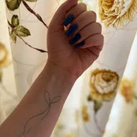 خدمات وآموزش کاشت ناخن
