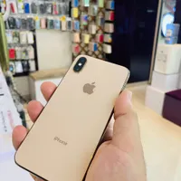 اپل iPhone XS با حافظهٔ ۶۴ گیگابایت