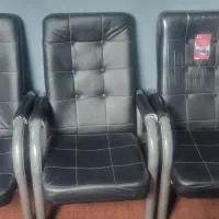 ۳عدد صندلی اداری