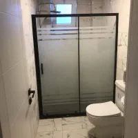 شیشه سکوریت و بالکن شیشه ای  و پارتیشن شیشه ای