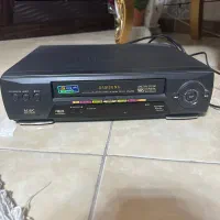 یک دستگاه ویدیو سامسونگ VHS کاملا سالم