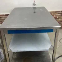 فروش دو عدد میز کار و باسکول