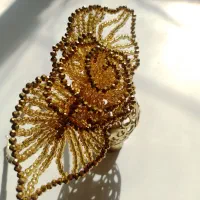 تل کریستالی