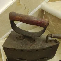 اتو ذغالی کلکسیونی قدیمی|کلکسیون اشیاء عتیقه|تنکابن, |دیوار