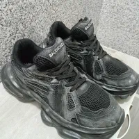 ۲جفت کتونی بالنسیاگا ۴۴