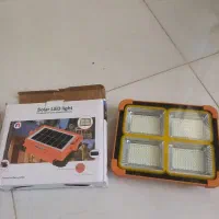 پرژکتور شارژی خورشیدی و برق شهر