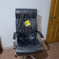 صندلی مدیریتی نو استفاده نشده
