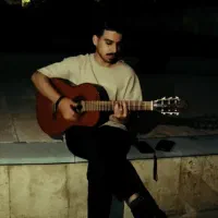 آموزش خصوصی گیتار و آواز