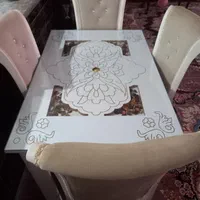 میز غذاخوری کاملا سالم