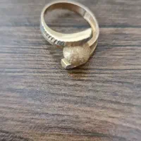 طلا در حد نو ۲۰۰ بالای تابلو