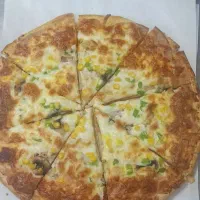 همکار خانم کار در فست فود