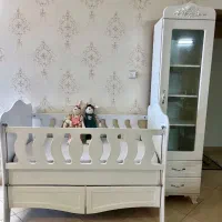 تخت  و کمدنوزادی