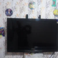 سلام یکدستگاه تلوزیون 32 انچ درحد نو فروشی