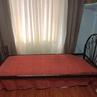 تخت خواب فلزی