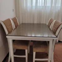 میز ناهار خوری چهارنفره