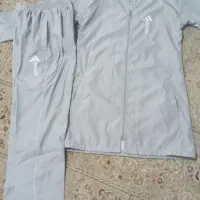 ست ورزشی(گرمکن  و شلوار ورزشی)