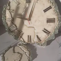 ساعت و جا کلیدی رزینی دور کریستال
