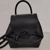 تعدادی کیف زنانه