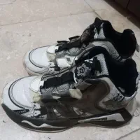 کتونی سایز۳۵ کاملا سالم