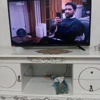 تلویزیون 40اینج شا میز تلویزیون