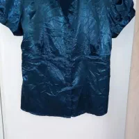 شومیز|لباس|میانه, |دیوار