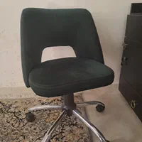 تخت و صندلی چراغ کمد وسایل