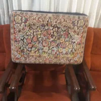 پشتی دستباف راوری