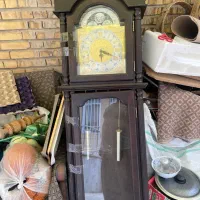 ساعت چوبی ایستاده