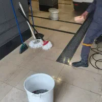 جذب نیروی خدمات با بیمه