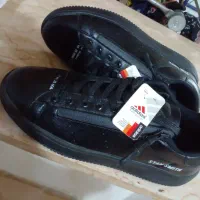 کتونی خارجی adidas اصل سایز 41 آکبند نو|کیف، کفش، کمربند|رشت, استقامت ۱|دیوار