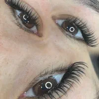 کاشت و اکستنشن مژه|خدمات آرایشگری و زیبایی|مشهد, گلشور|دیوار