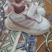 کتونی بچگانه