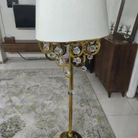 آباژور کنار سالنی