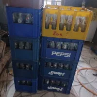 ۹جعبه پپسی کولابا شیشه به فروش میرسد
