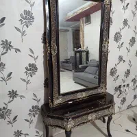 آینه|آینه|رباط‌کریم, رباط‌کریم|دیوار