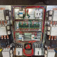 خدمات فنی الکتروپیشرو برقکاری سه فاز دوربین خانگی