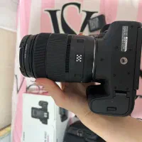 دوربین کنون 850D با لنز 18/135