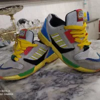 یک جفت کفش لگو تو یک بار پوشیده شده سایز 38