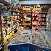 واگذاری تمام اجناس یک سوپر مارکت