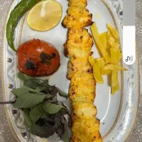 استخدام همکار  آقا  کمک  در آشپزخانه