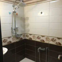 120 متر، تک واحدی، سه خواب، خ شقایق، حزین|اجارهٔ آپارتمان|لاهیجان, شقایق|دیوار