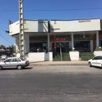 مغازه دو بر ۱۶۰ متری با انباری و امکانات کامل