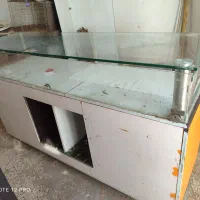 میز جلو دست مغازه