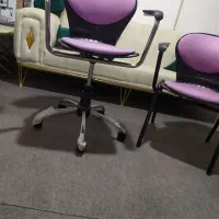 صندلی ساده و چرخ دار