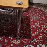 نیاز به چهار تا پایه میز دارم.