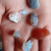 سنگ زینتی و خالص