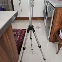 سه پایه دوربین عکاسی