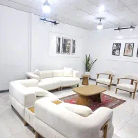 نجار ماهر مبلمان