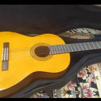 گیتار یاماها c40